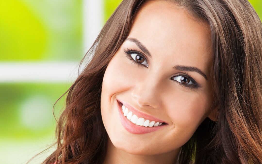 Some Amazing Benefits of Using Invisalign to Straighten Your Teeth